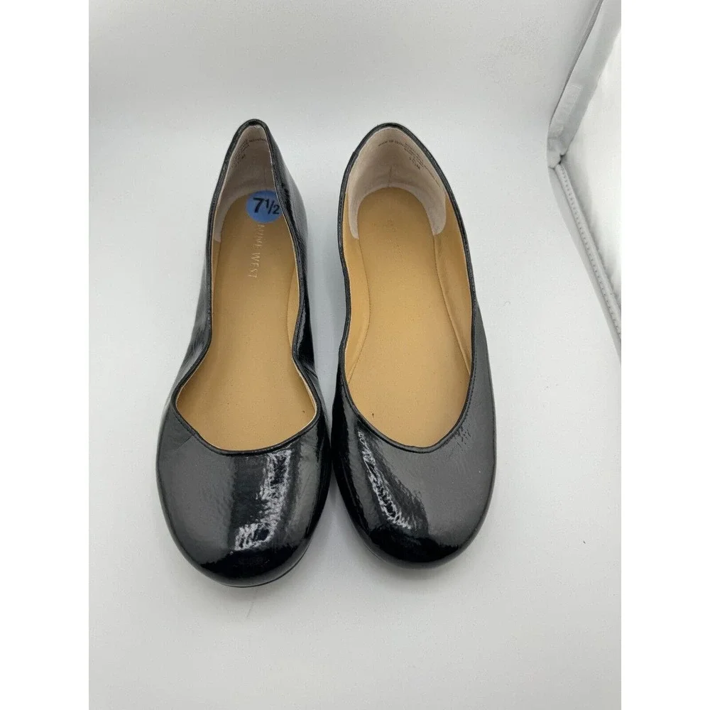 Nine West Fascinate Ballet Flats Size 7.5M Black Patent Leather Round Toe Shoes‎